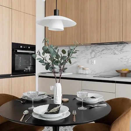 Apartment #1 Olive Center Free Garage