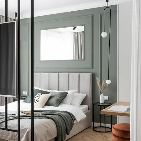 #1 Olive Center Free Garage * קרקוב