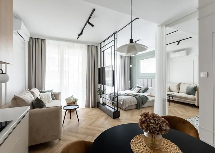 #1 Olive Center Free Garage *